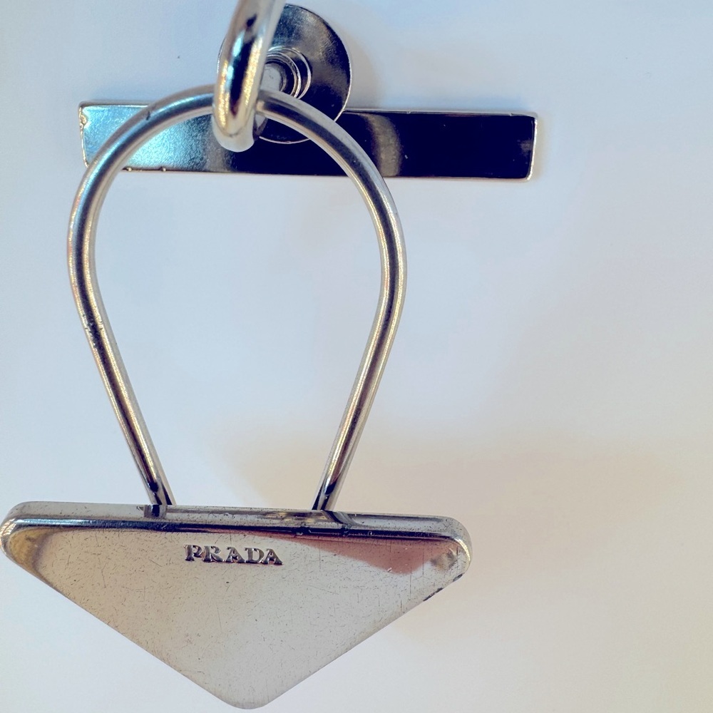 Prada Clip Keychain Triangle M718 Made in Italy Silver Metal Logo Runway Edition - Picture 9 of 12